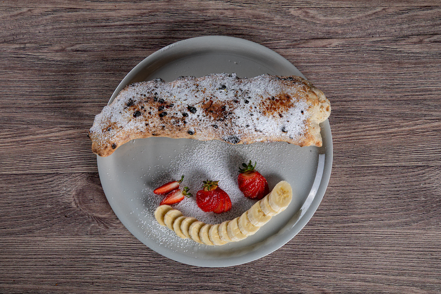 imagen de dulce Calzone de Nutella vendida en mafariello pizze